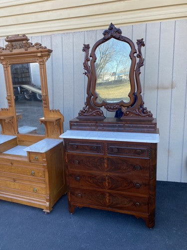 65166 Antique Victorian Oak Dresser with Mirror