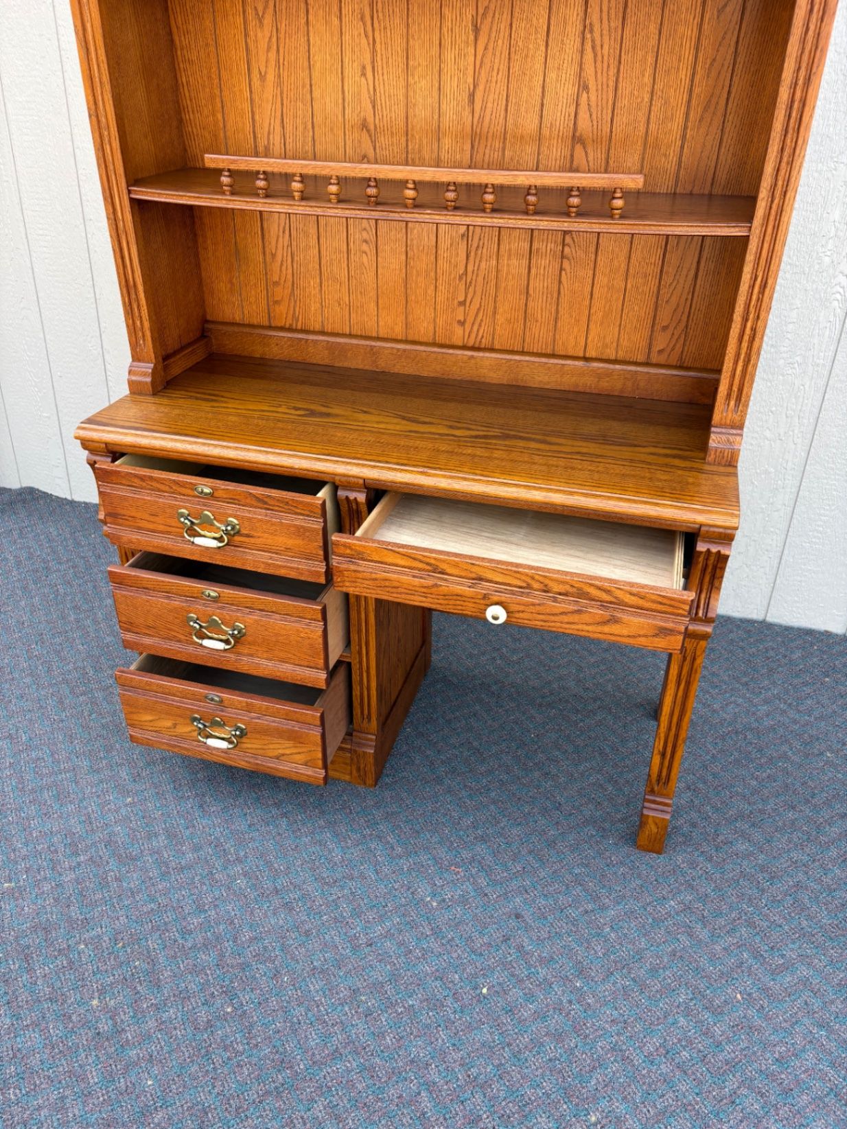 67655 Lexington Traditional Solid Oak Desk with Hutch and Brass Hardware