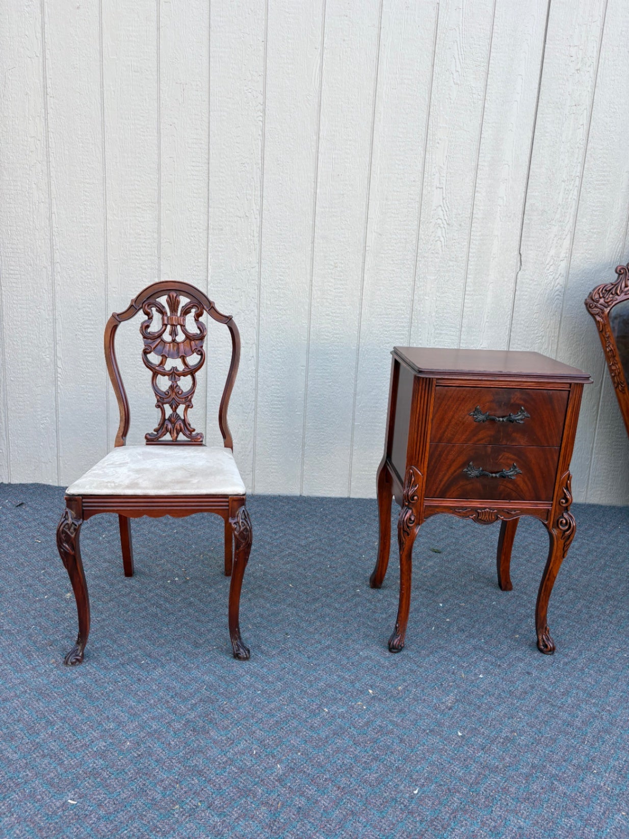 67791 Antique 8-Piece Flame Mahogany Bedroom Set with Mirrors
