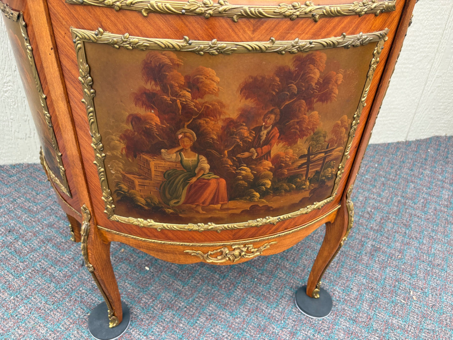 67813 Elegant Louis XV Style Curio Cabinet with Hand-Painted Panels