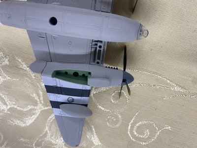 ES  211:  Corgi Aviation Archive AA32816 DH Mosquito BXX No 627 Squadron RAF