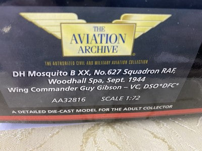 ES  211:  Corgi Aviation Archive AA32816 DH Mosquito BXX No 627 Squadron RAF