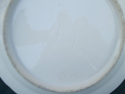 COL 01 MWW:  SET OF 11 ANTIQUE PORCELAIN URN & FLOWERS 8" PLATES