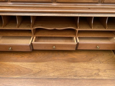 66506 Pennsylvania House Secretary Desk w/ Bookcase top