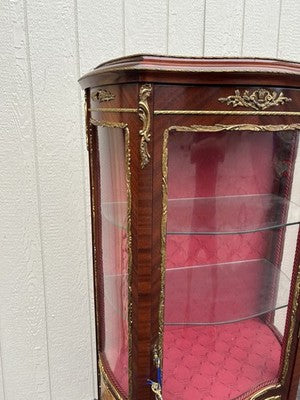67087 Louis XV Curio China Cabinet with Bronze ormalu