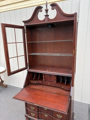 66938 Jasper Furniture Cherry Secretary Desk w/ Bookcase Top