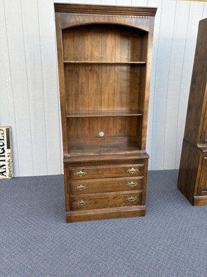 66952 ETHAN ALLEN Bookcase Curio China Cabinet Chest