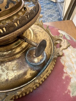 66594  Antique Gone With The Wind Electrified Oil Lamp