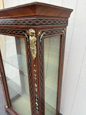 66959 Louis XV Curio China Cabinet with Bronze Ormalu