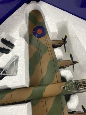 ES 210:   Diecast Airplane Plane AA32618