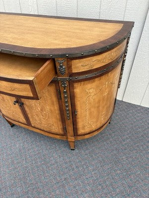 67144 HOOKER Furniture Seven Seas Decorator Sideboard Server Cabinet