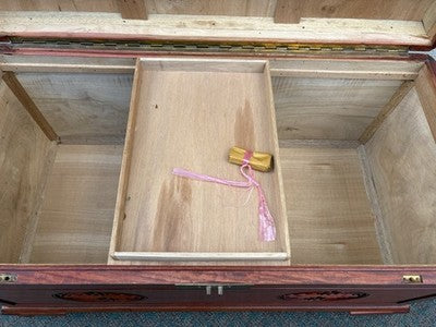 67075 Mahogany Oriental Blanket Chest With Sliding Tray