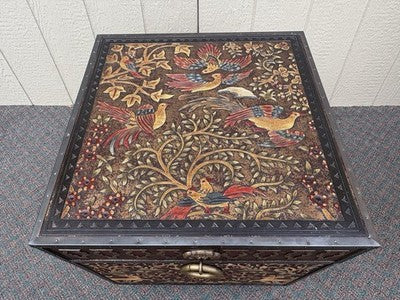 67174 Fancy Storage Trunk Cabinet with Bird Design