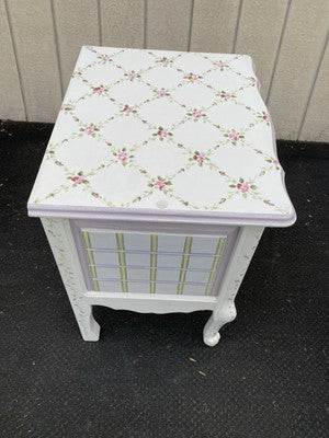 66647   Hand Made Decorator Nightstand End Table Stand