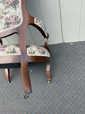 66926 Antique Victorian Walnut Armchair Chair