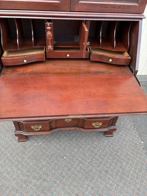 66938 Jasper Furniture Cherry Secretary Desk w/ Bookcase Top