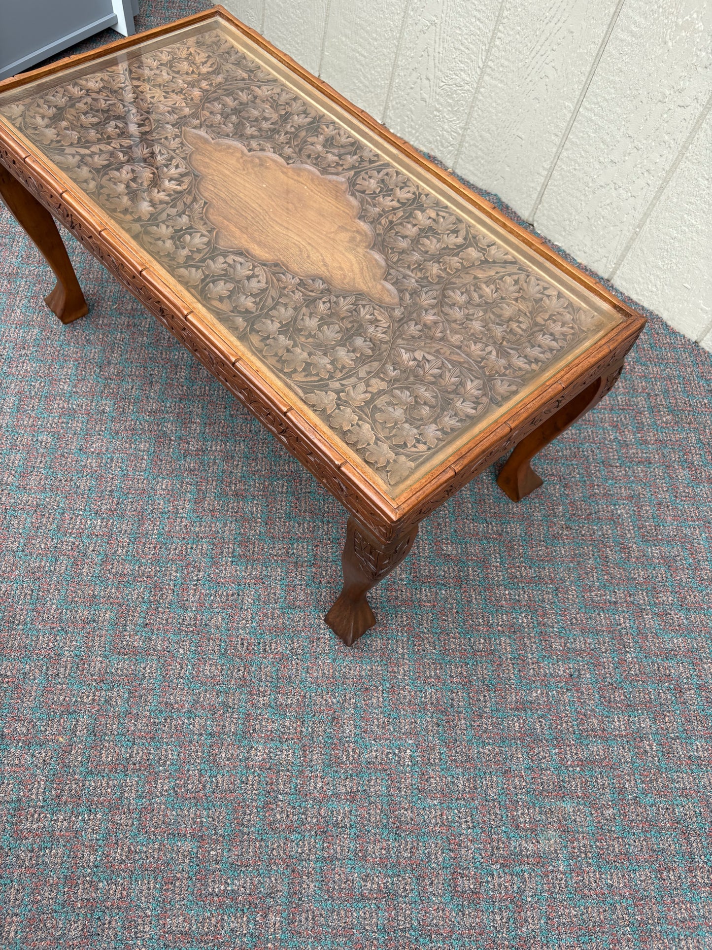 67733 Hand-Carved Coffee Table with Glass Top and Floral Design
