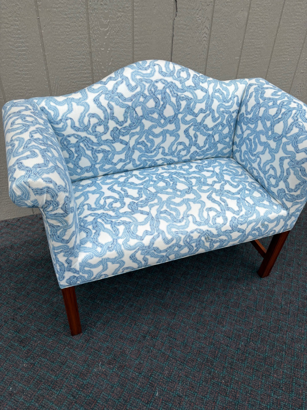 68145  Elegant Window Bench Settee with Blue Patterned Upholstery