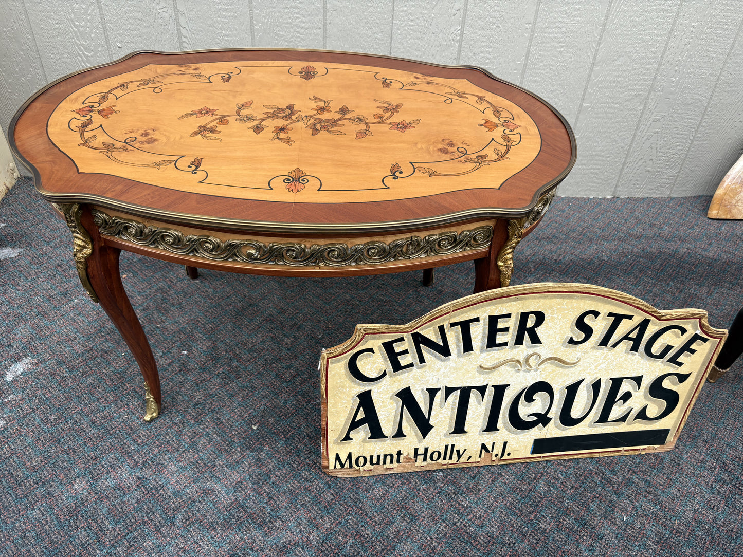 Elegant 1980s Louis XV Inlaid Coffee Table with Brass Accents