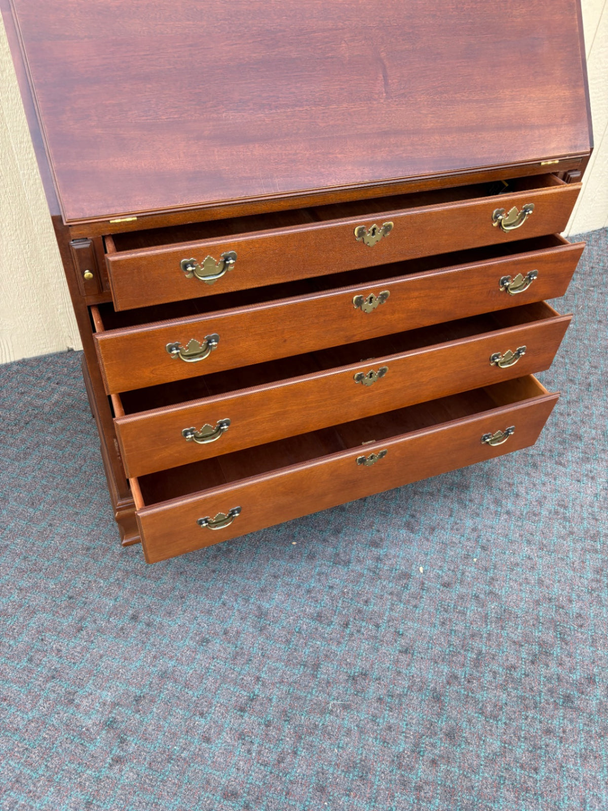 68195  Craftique Traditional Mahogany Secretary Desk with Hutch