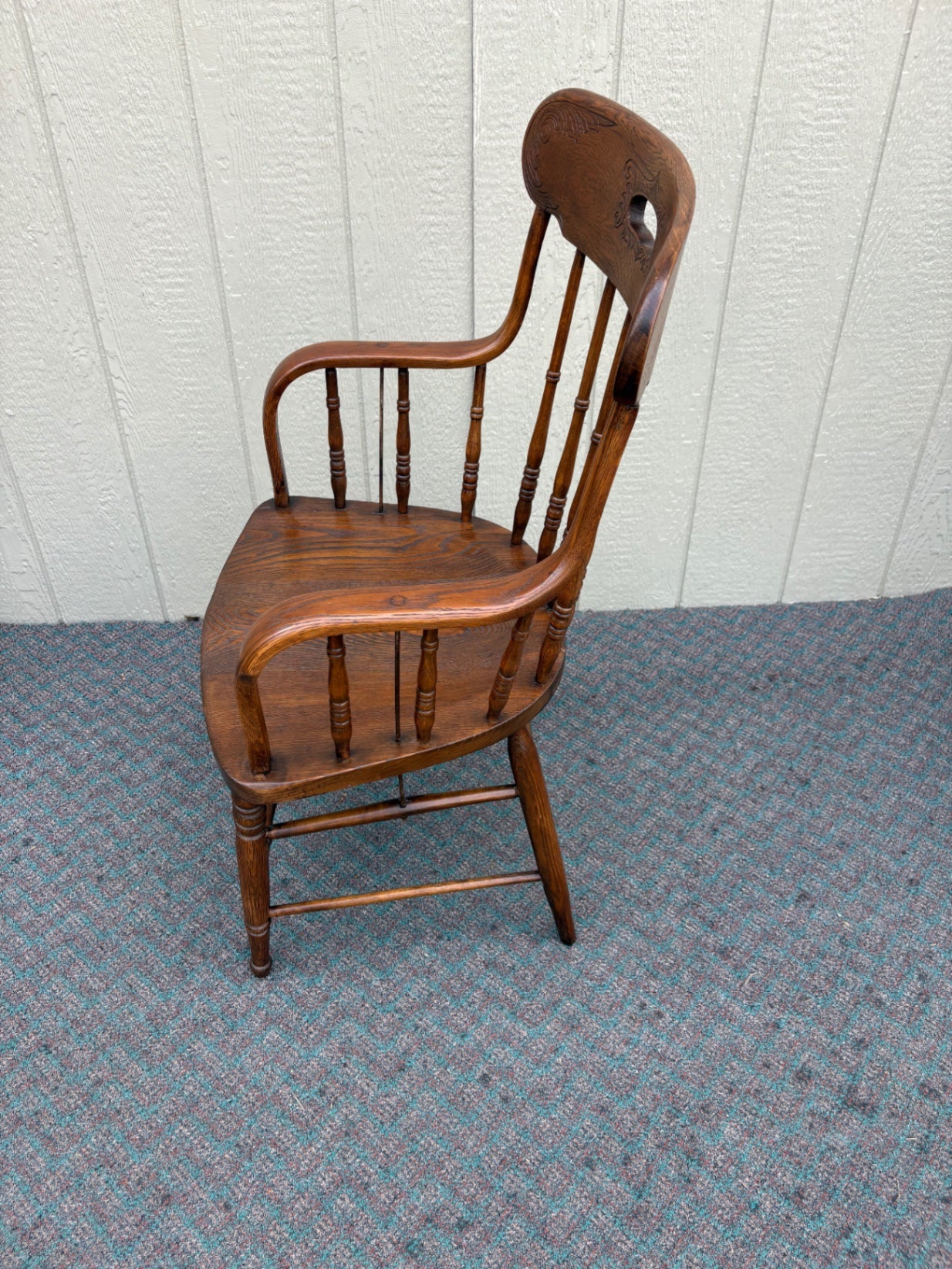 67669 Set of 4 Classic Oak Windsor Armchairs with Spindle Backs