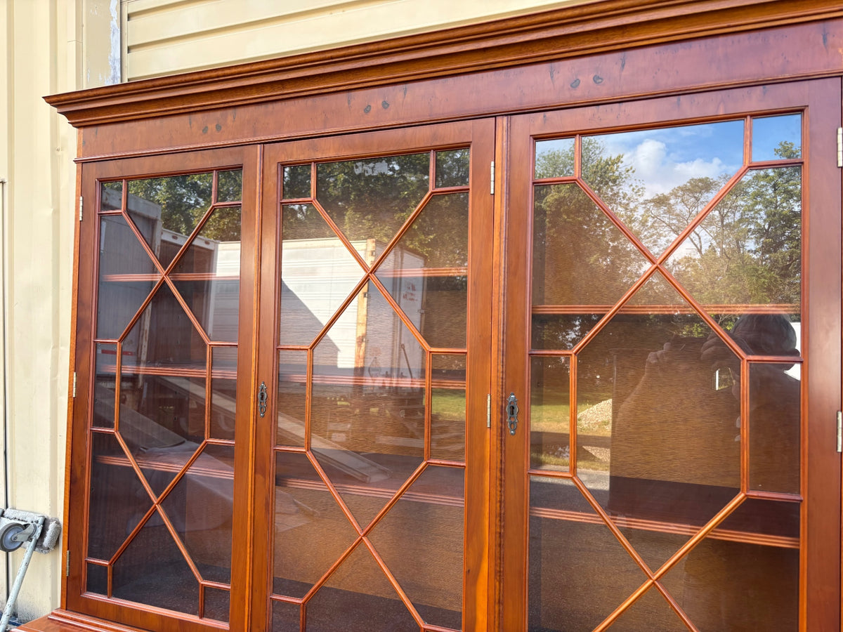 68159 Vintage Mahogany Breakfront China Cabinet with Glass Doors