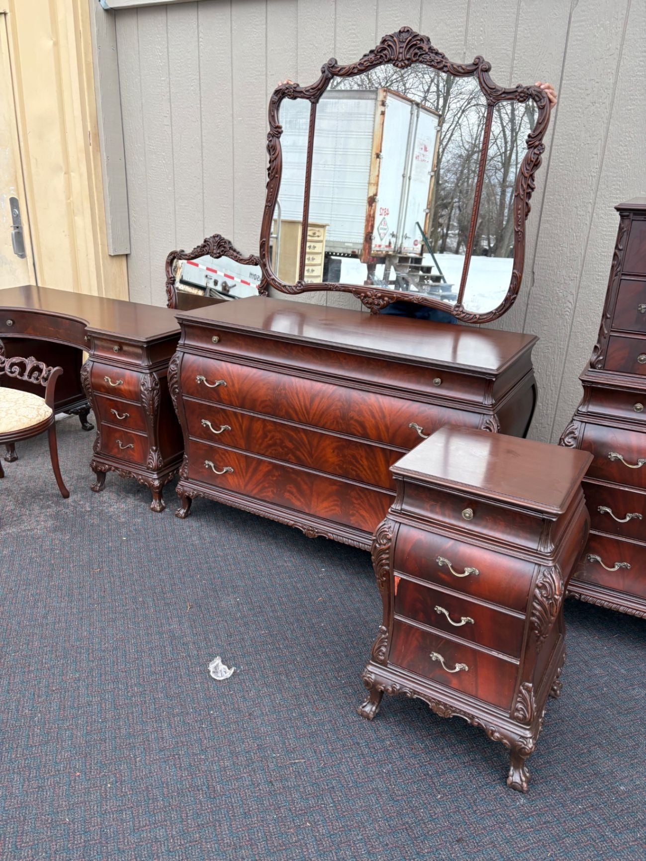 67492 Antique Flame Mahogany Dresser with Ornate Mirror
