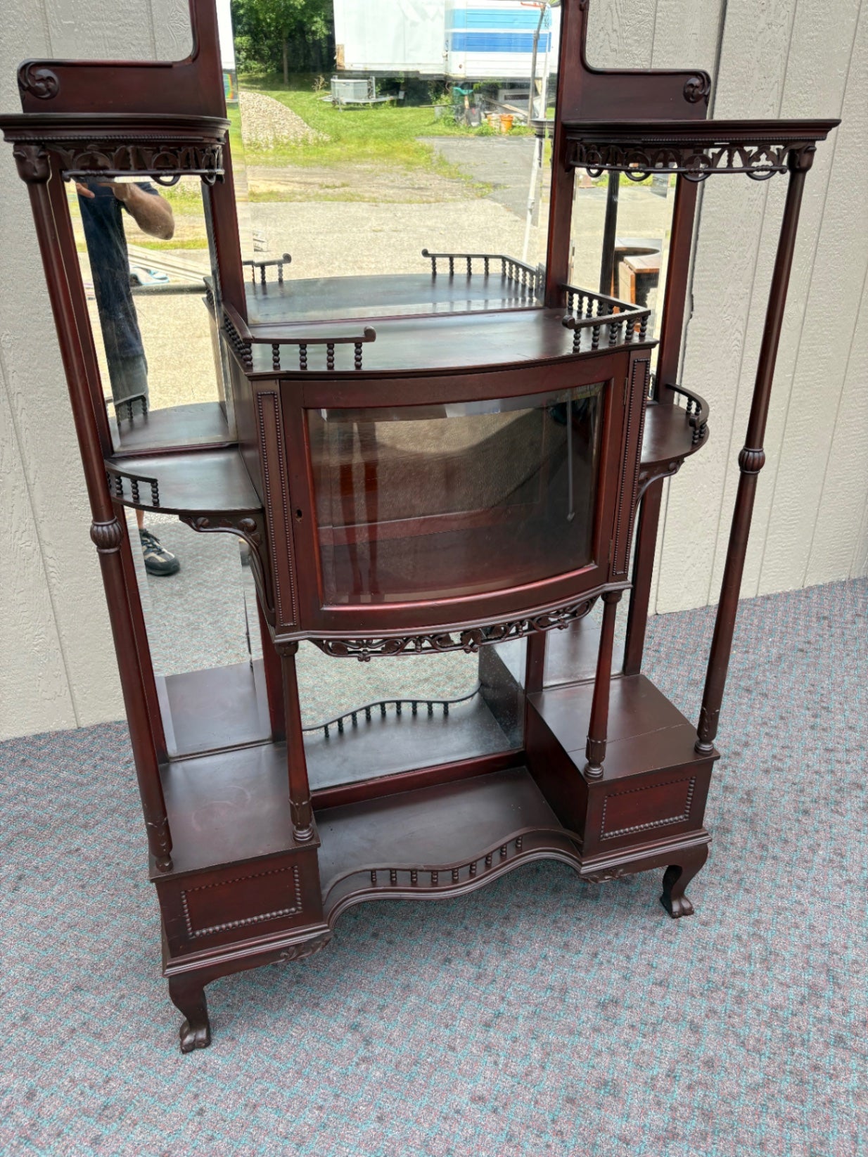 67921  Exquisite R.J. Horner Etagere Curio Cabinet in Mahogany Finish