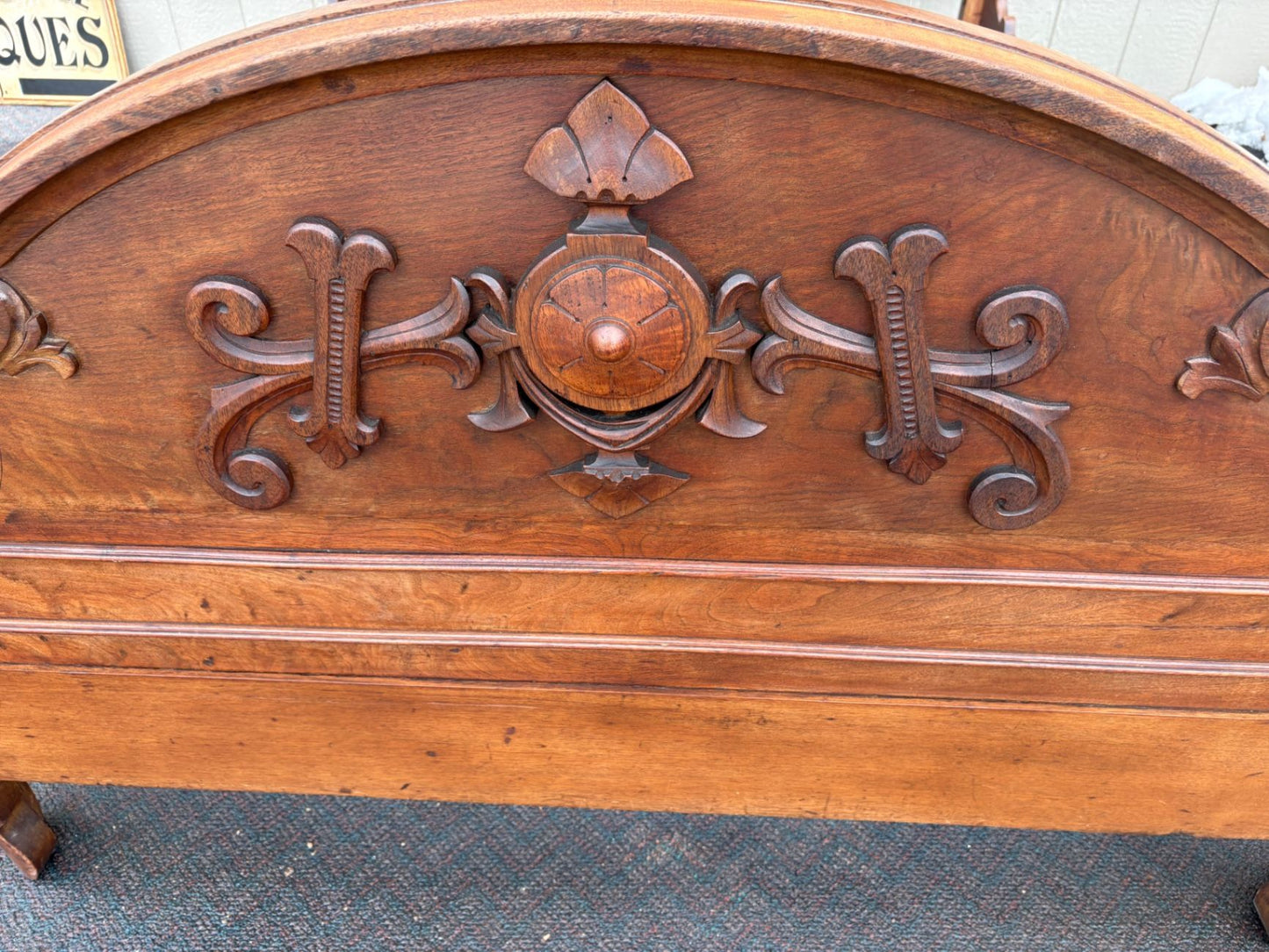 67434  Victorian Full Size Bed with Intricate Carved Headboard