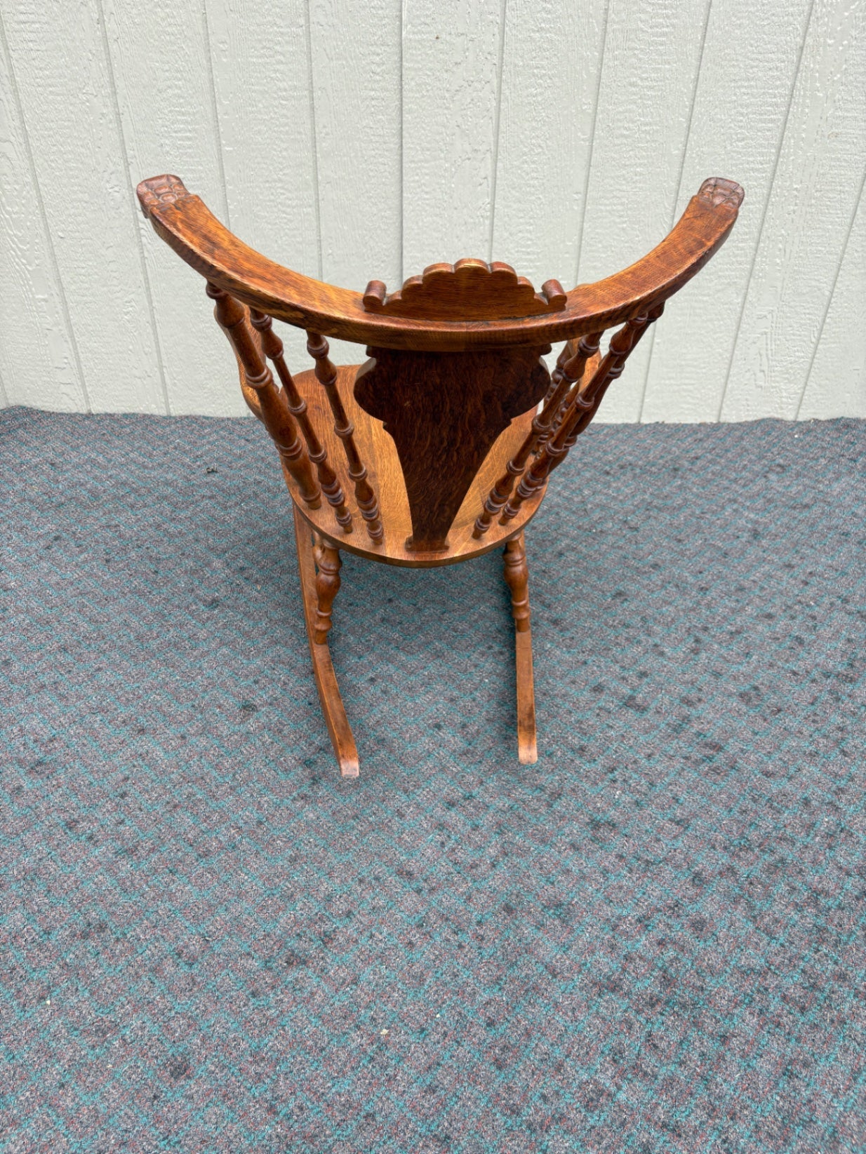 Antique Oak Lion's Head Carved Rocking Chair with Spindle Back