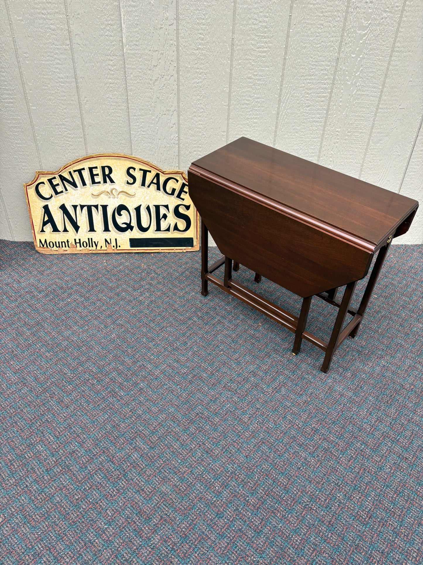 67702 Ethan Allen Drop Leaf Table, Traditional Style, Solid Wood