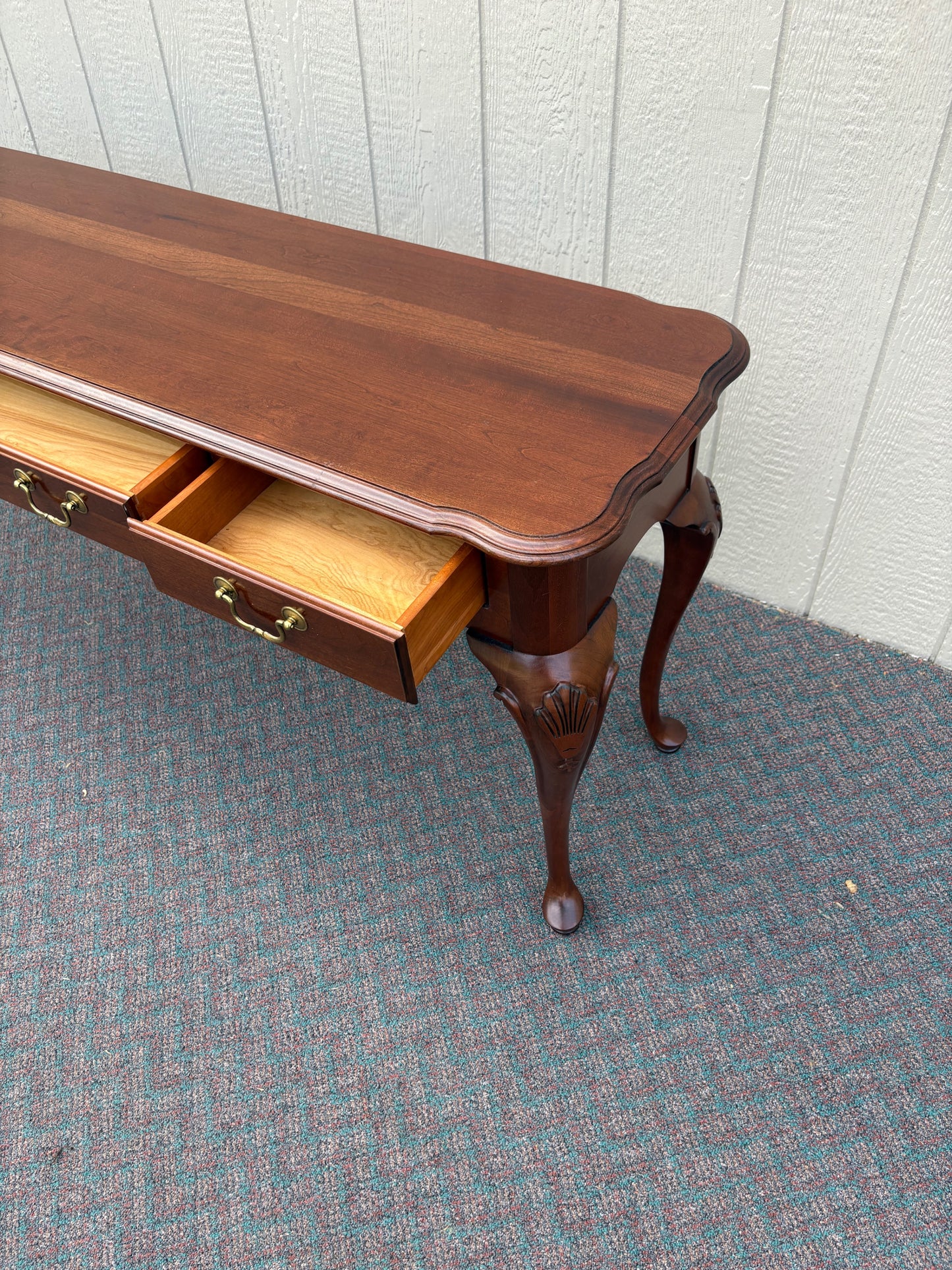 67725 Ethan Allen Queen Anne Style Mahogany Library Table