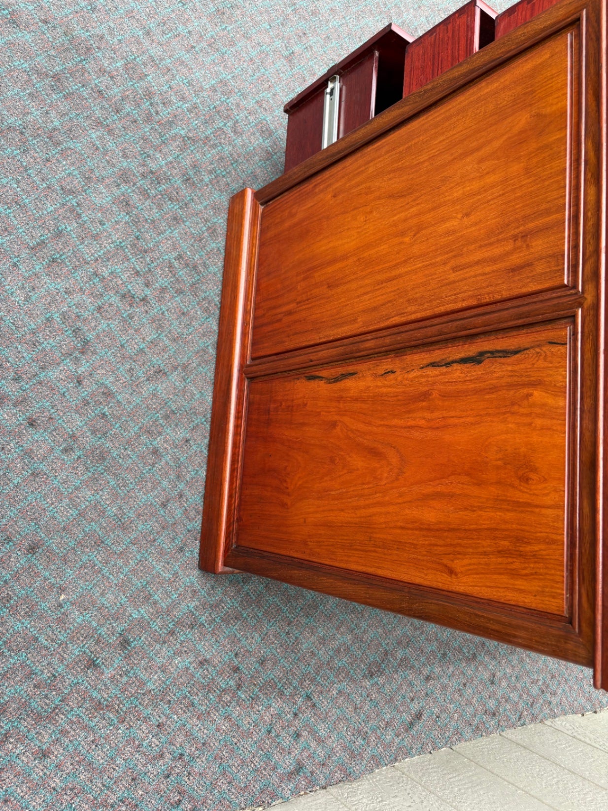 Oriental Executive Desk with Rich Mahogany Finish and Ample Storage
