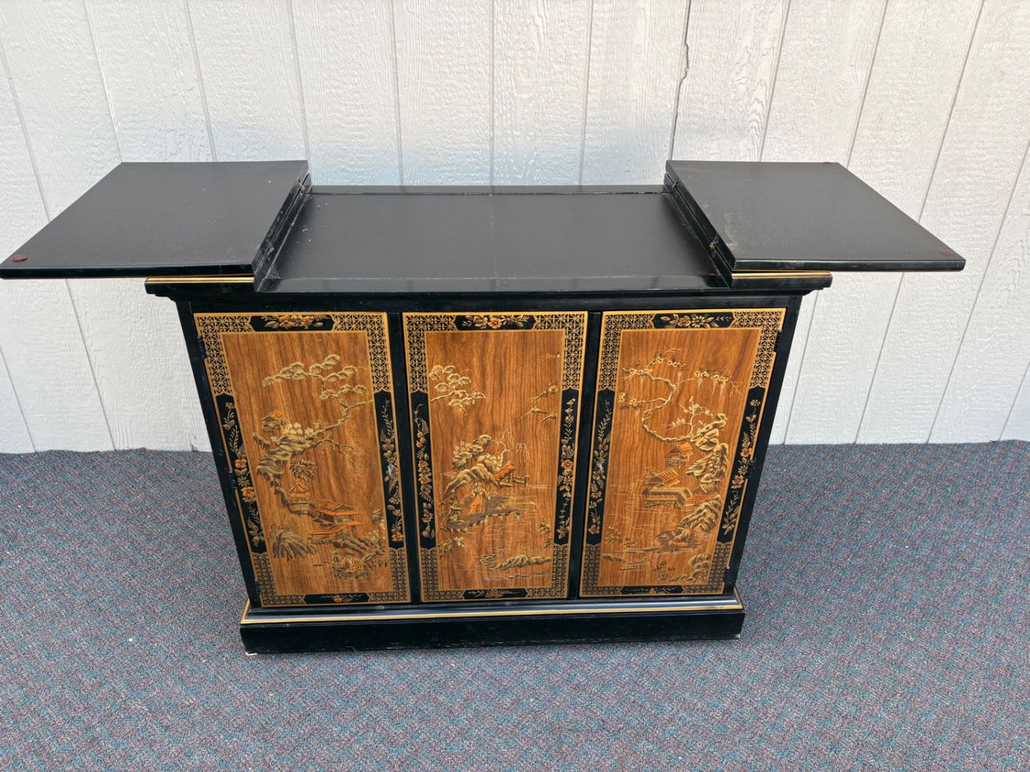 67425 Drexel Oriental Style Bar Cart with Expandable Top