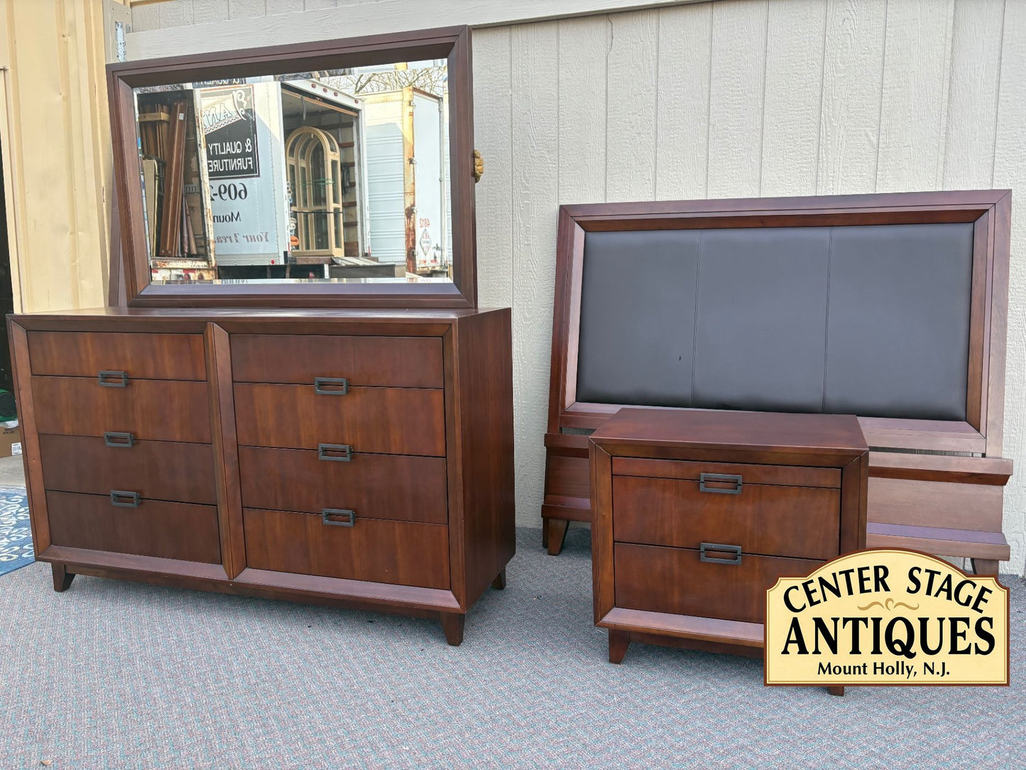67643  Mid-Century Modern Bedroom Set with Dresser, Mirror, and Nightstand