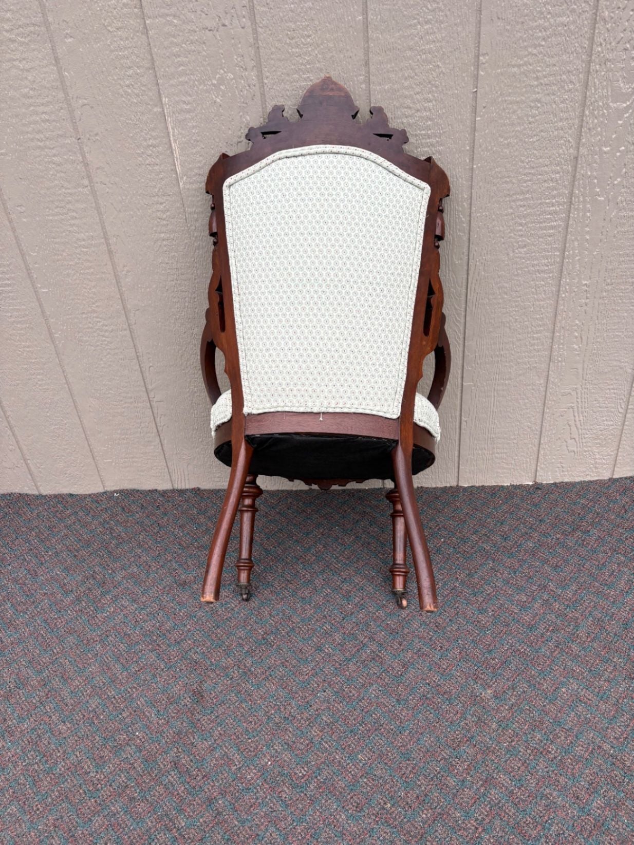 67621  Pair of Victorian Balloon-Back Chairs in Mahogany with Upholstery