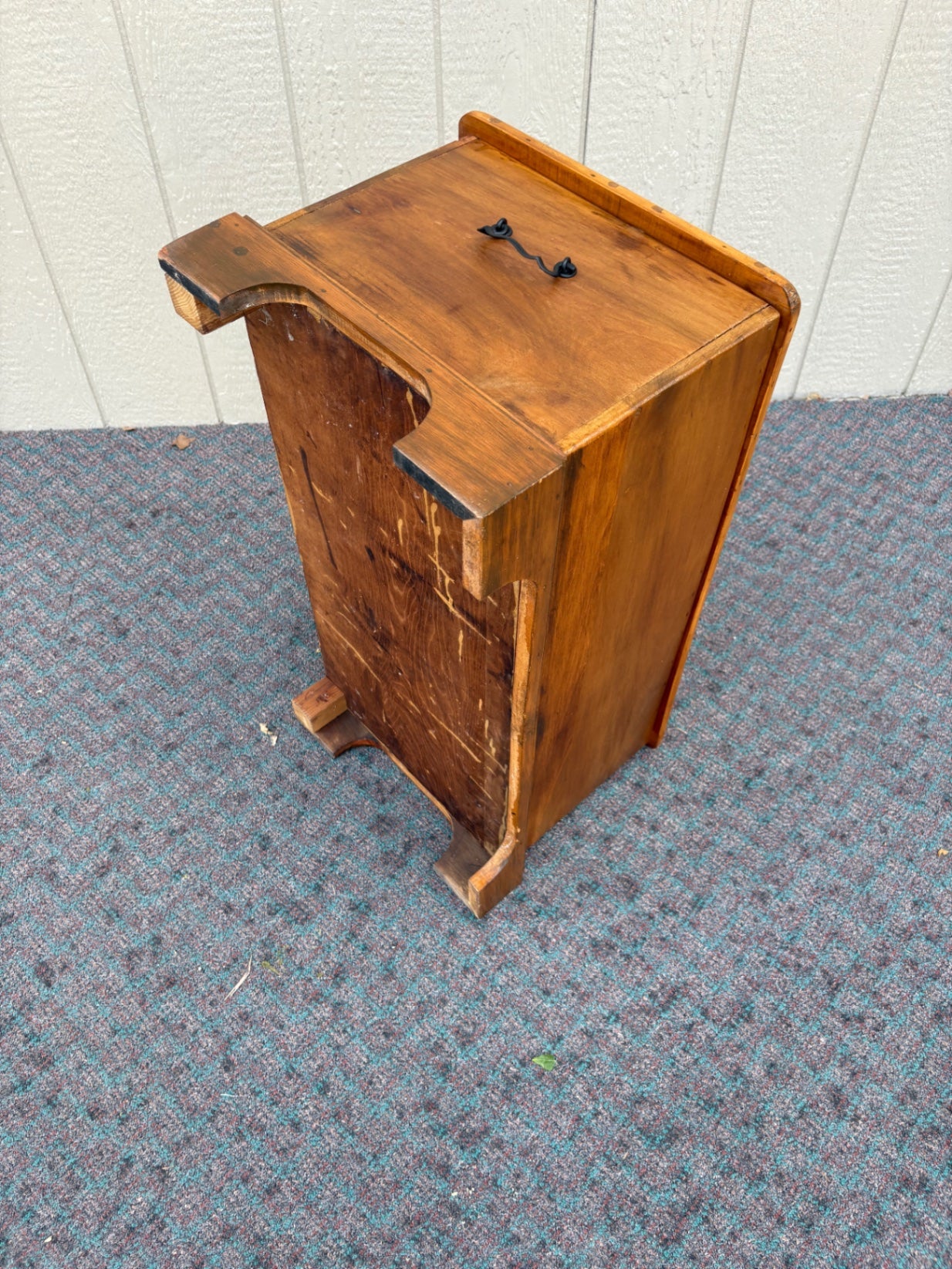 67894 Charming Vintage Cedar Wood Blanket Chest Trunk with Handles