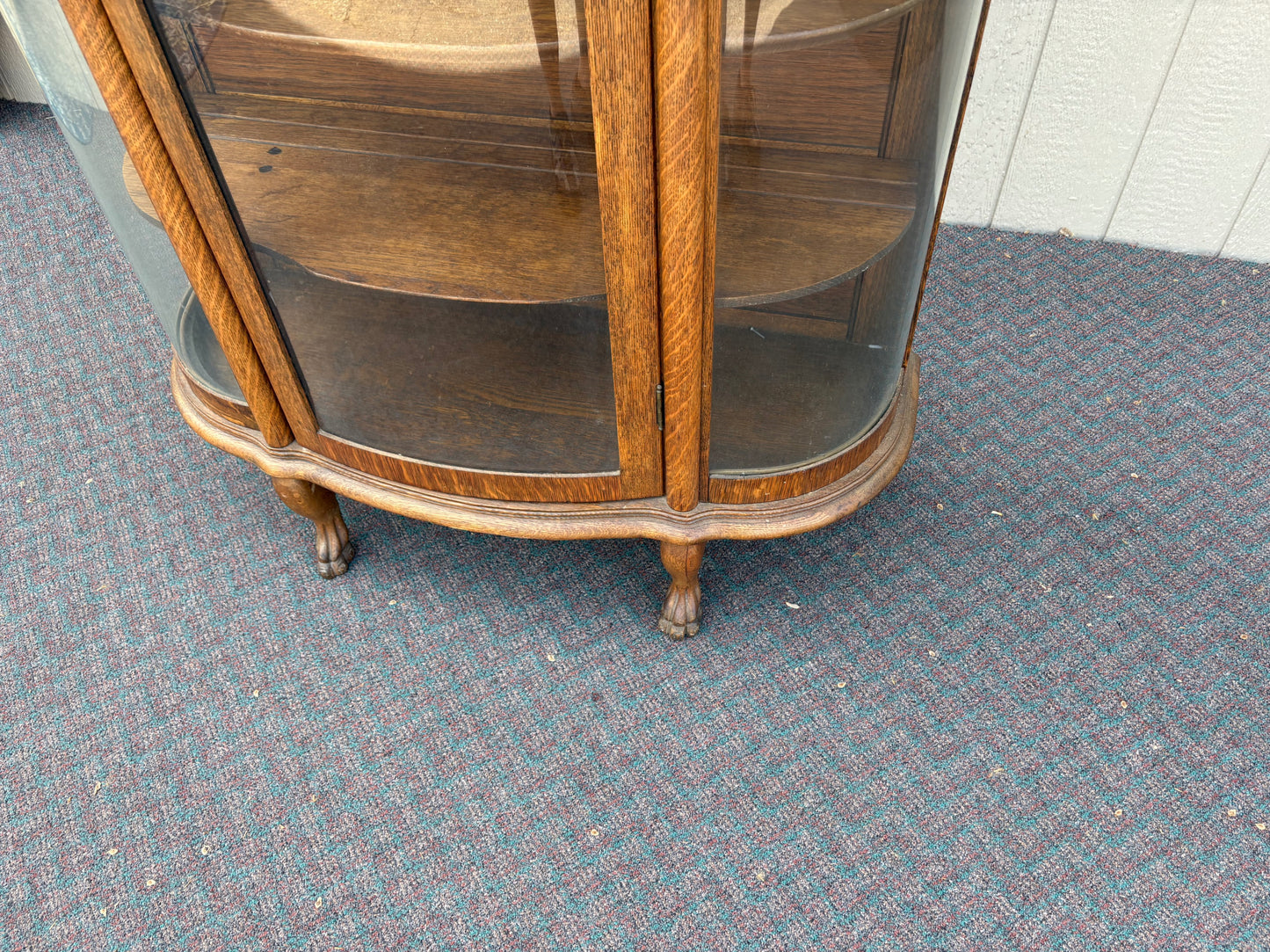67718 Antique Oak Lion Head China Cabinet with Curved Glass Doors