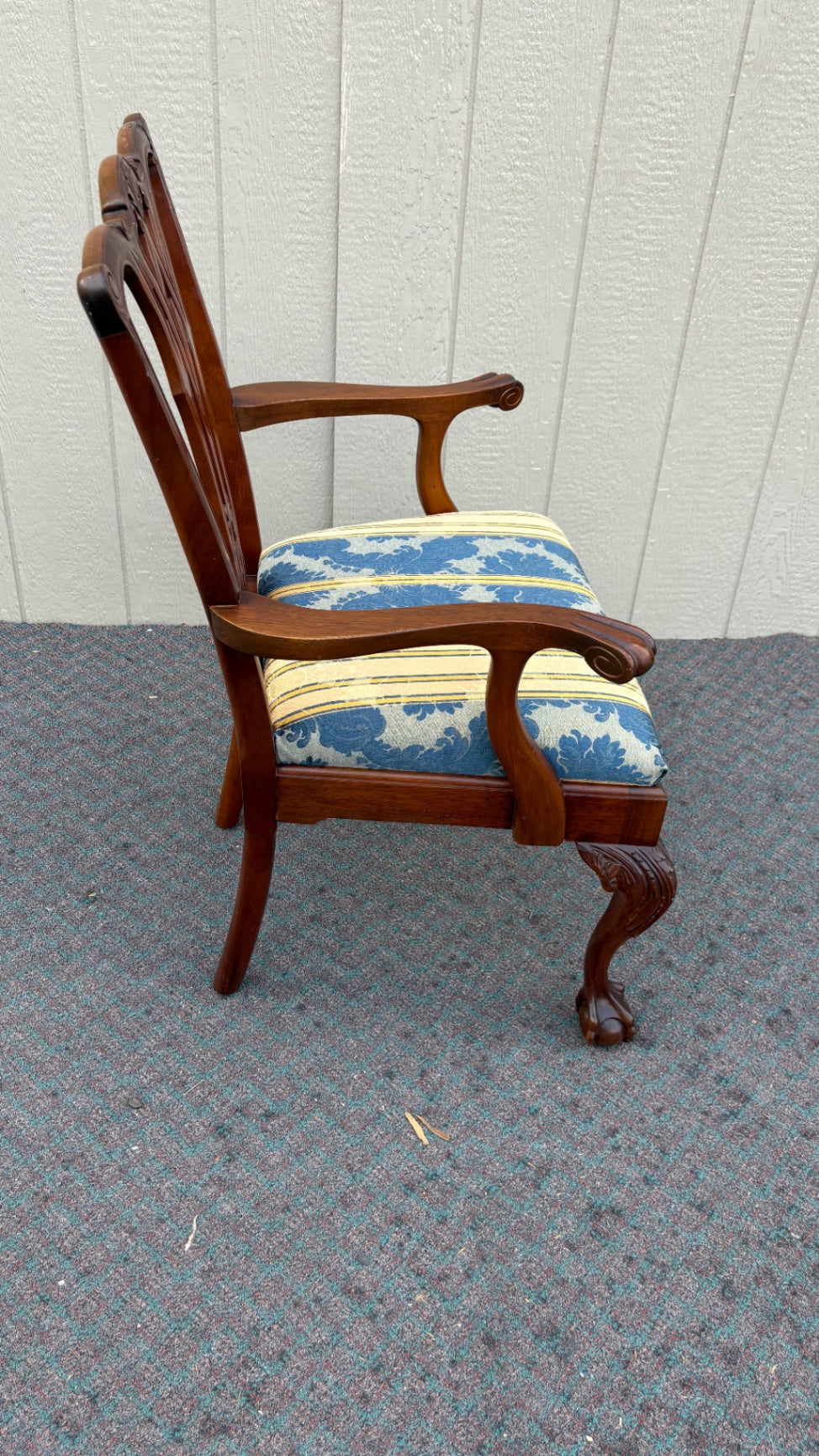 67883 Set of 6 Chippendale Style Mahogany Dining Chairs with Claw Feet