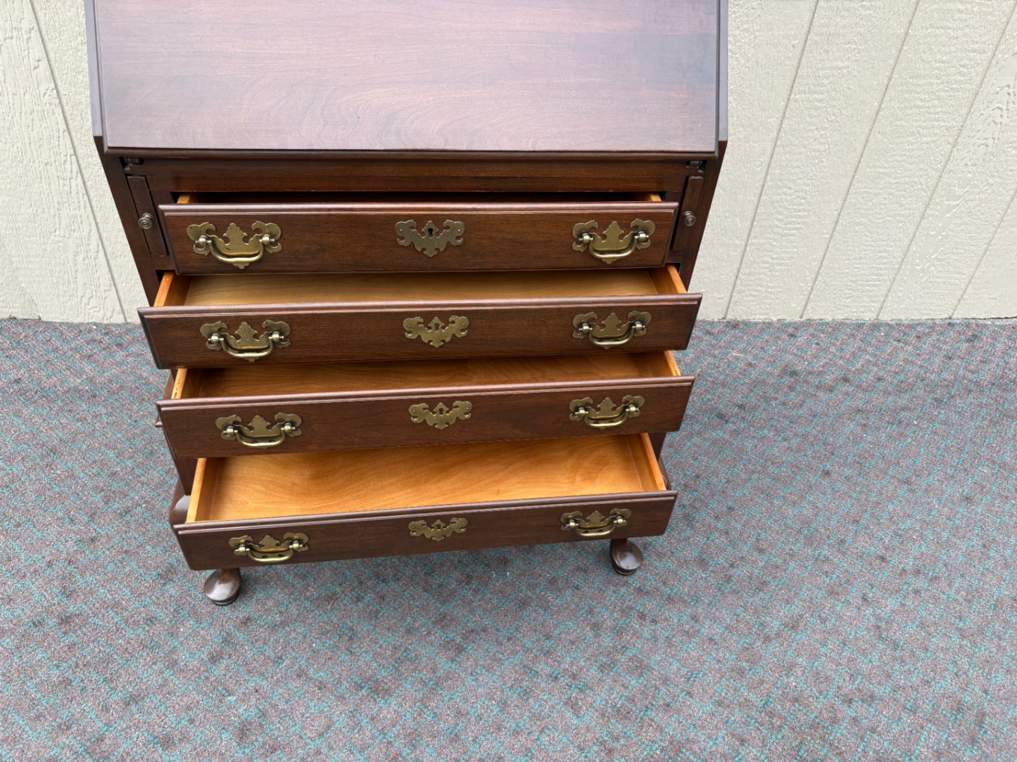 Ethan Allen Queen Anne Style Secretary Desk with Hutch Cabinet