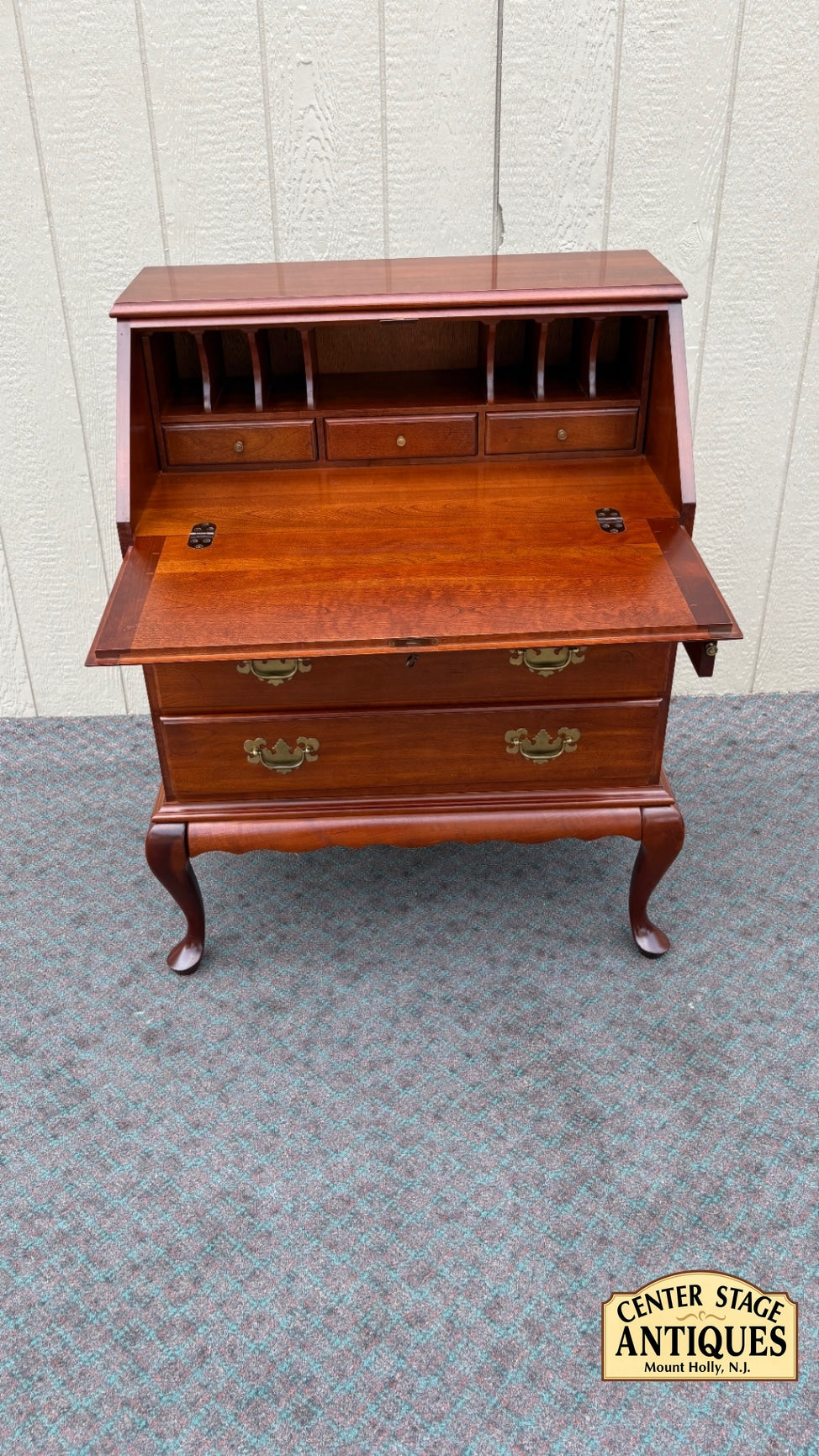 68080  Queen Anne Style Mahogany Slant Front Desk with Cabriole Legs