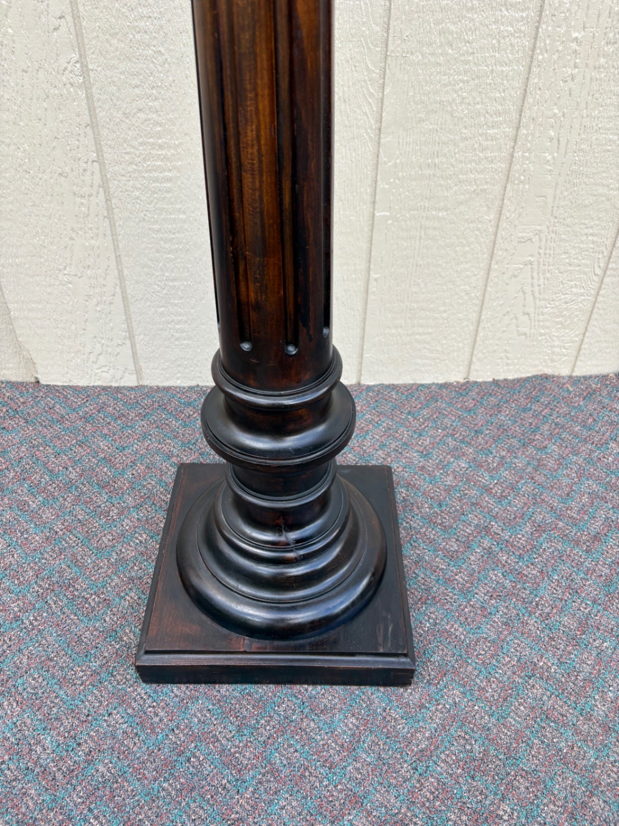 67817  Victorian Style Mahogany Pedestal Stand with Fluted Column