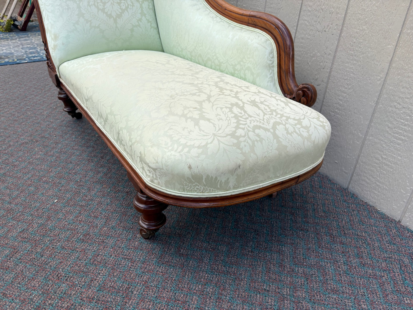 67796 Victorian Chaise Lounge with Carved Mahogany Frame and Damask Upholstery