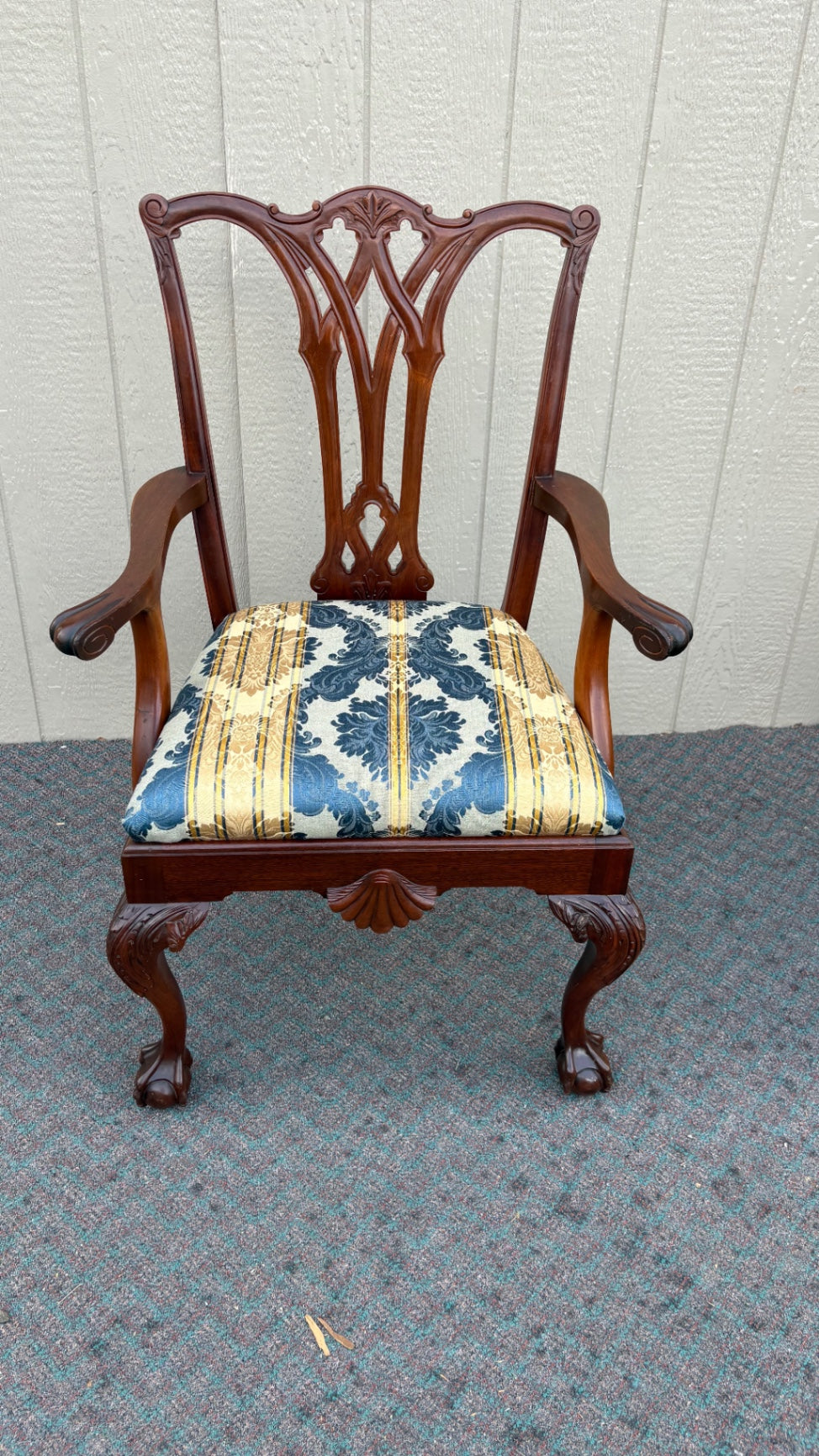 67883 Set of 6 Chippendale Style Mahogany Dining Chairs with Claw Feet
