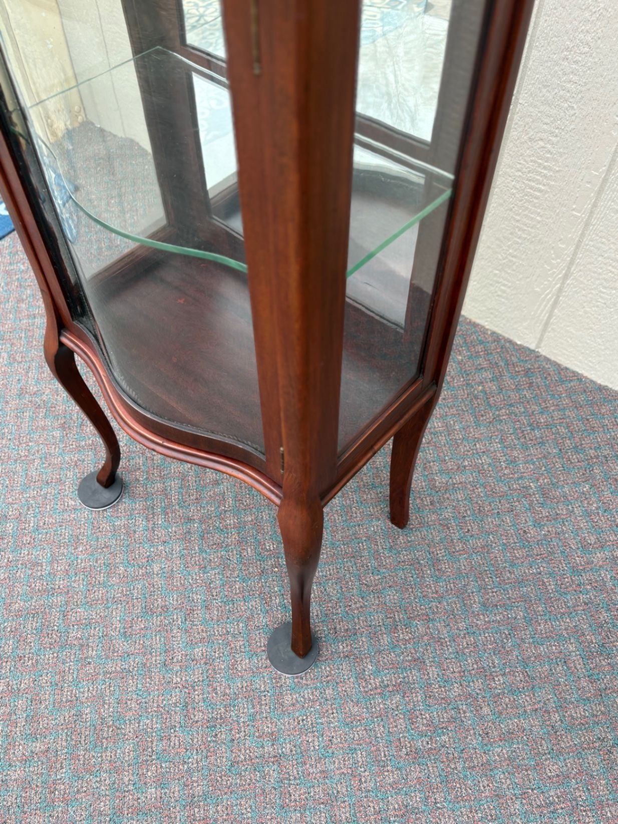 67679 Small Mahogany Curio Cabinet with Glass Shelves and Door