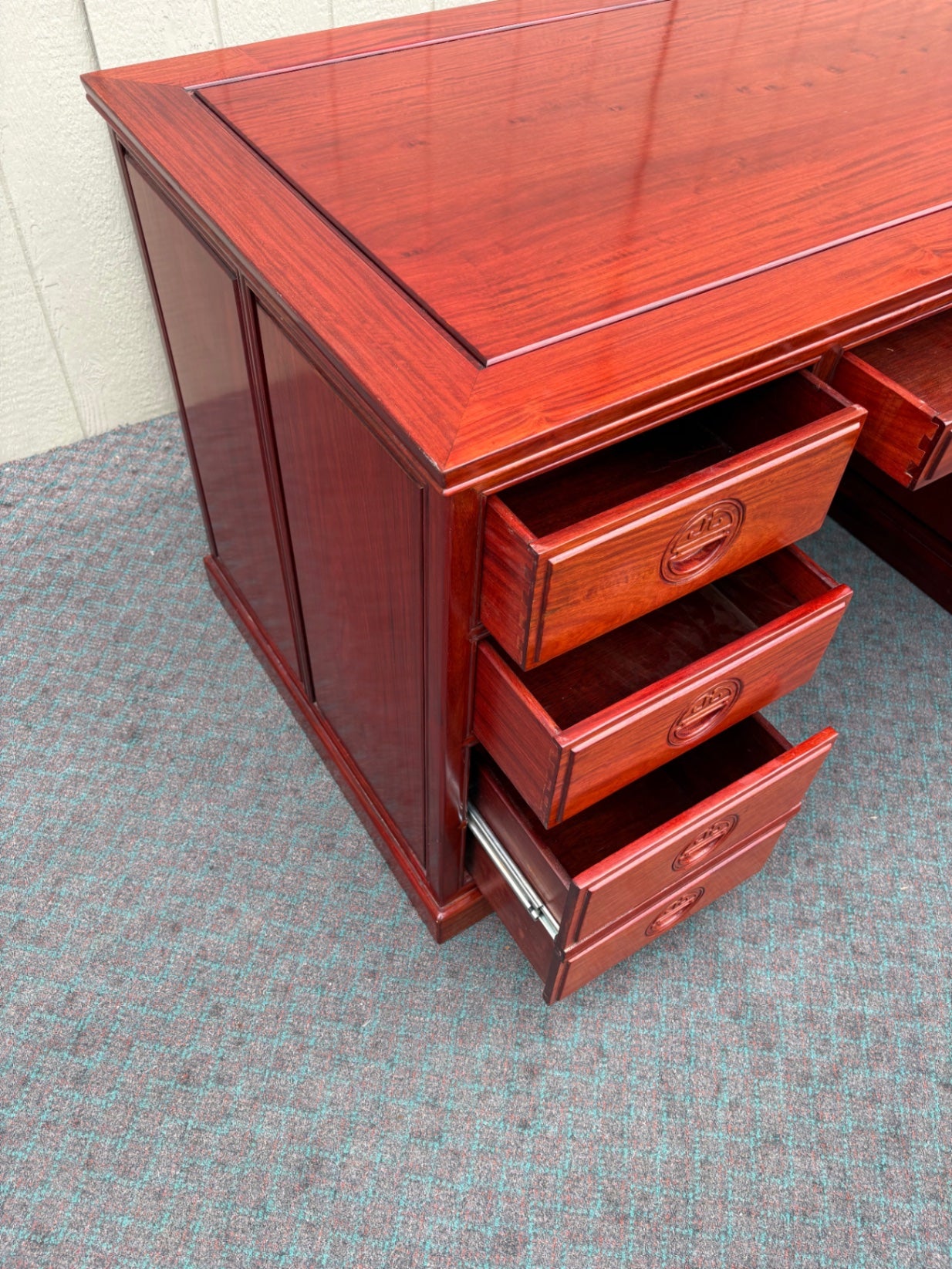 Oriental Executive Desk with Rich Mahogany Finish and Ample Storage