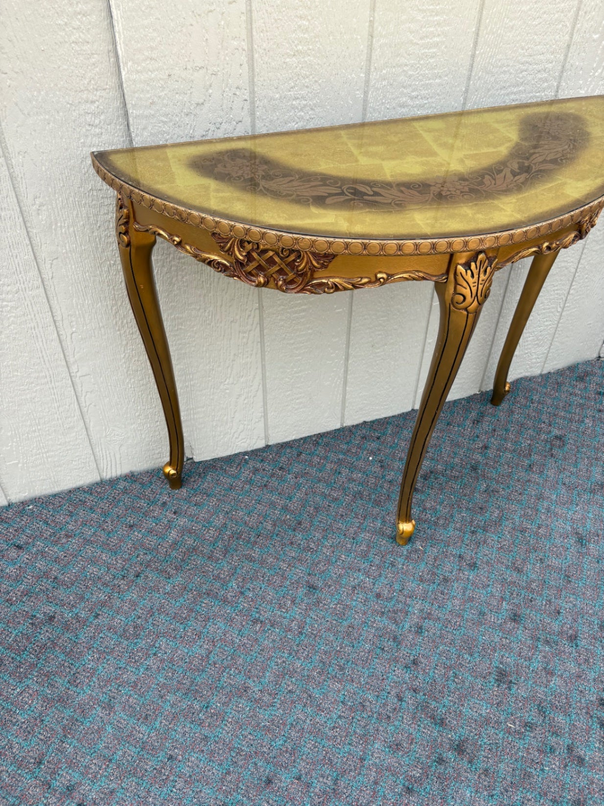67978 Elegant Gold Demilune Console Table with Intricate Floral Design
