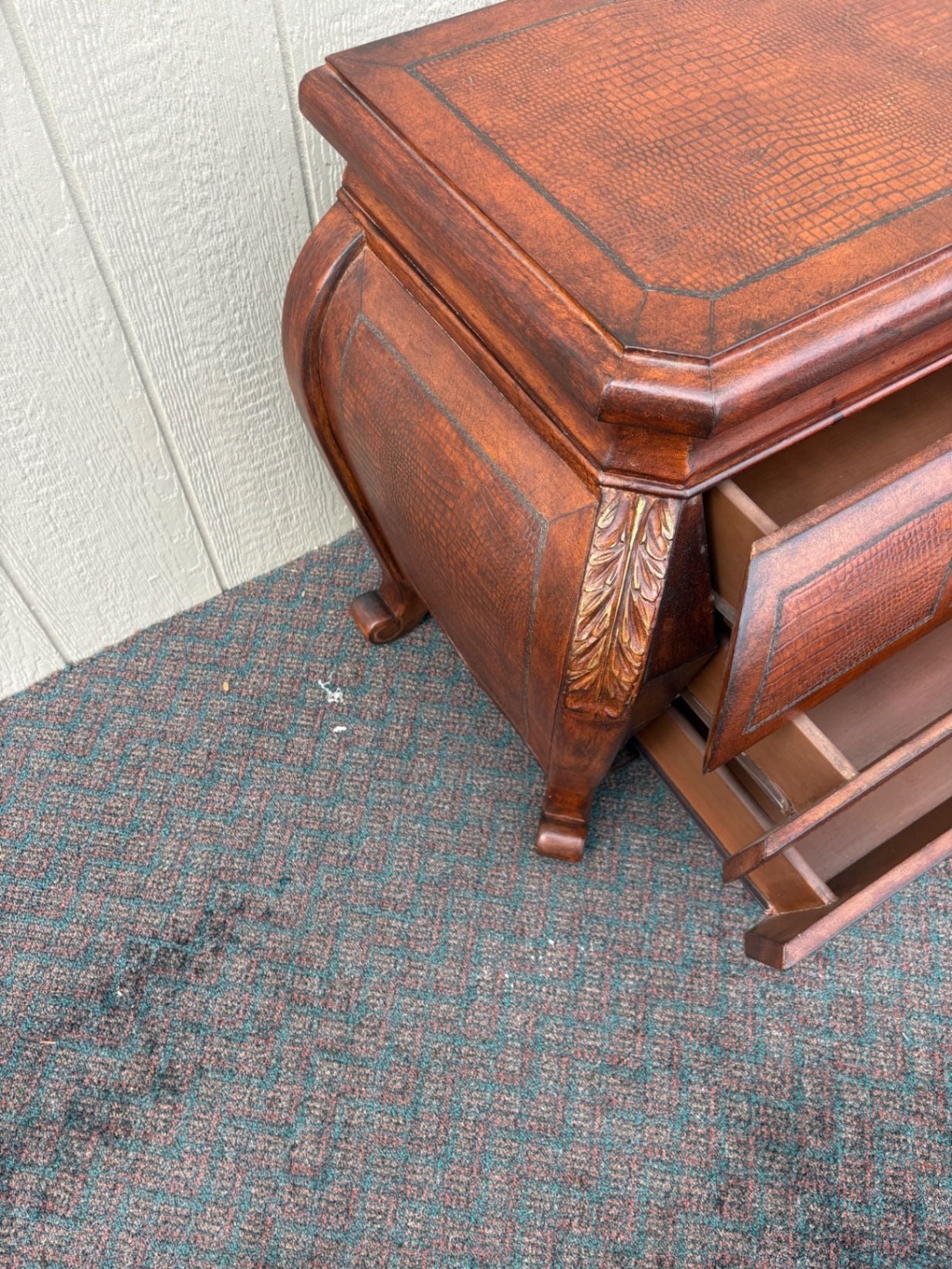 67467 Magnussen Presidential Bombe Chest with Crocodile Embossing
