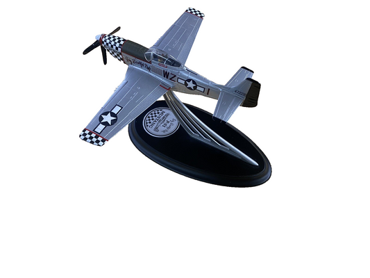 ES 90 :  Corgi BIG BEAUTIFUL DOLL  North American P 51 Mustang Military Plane