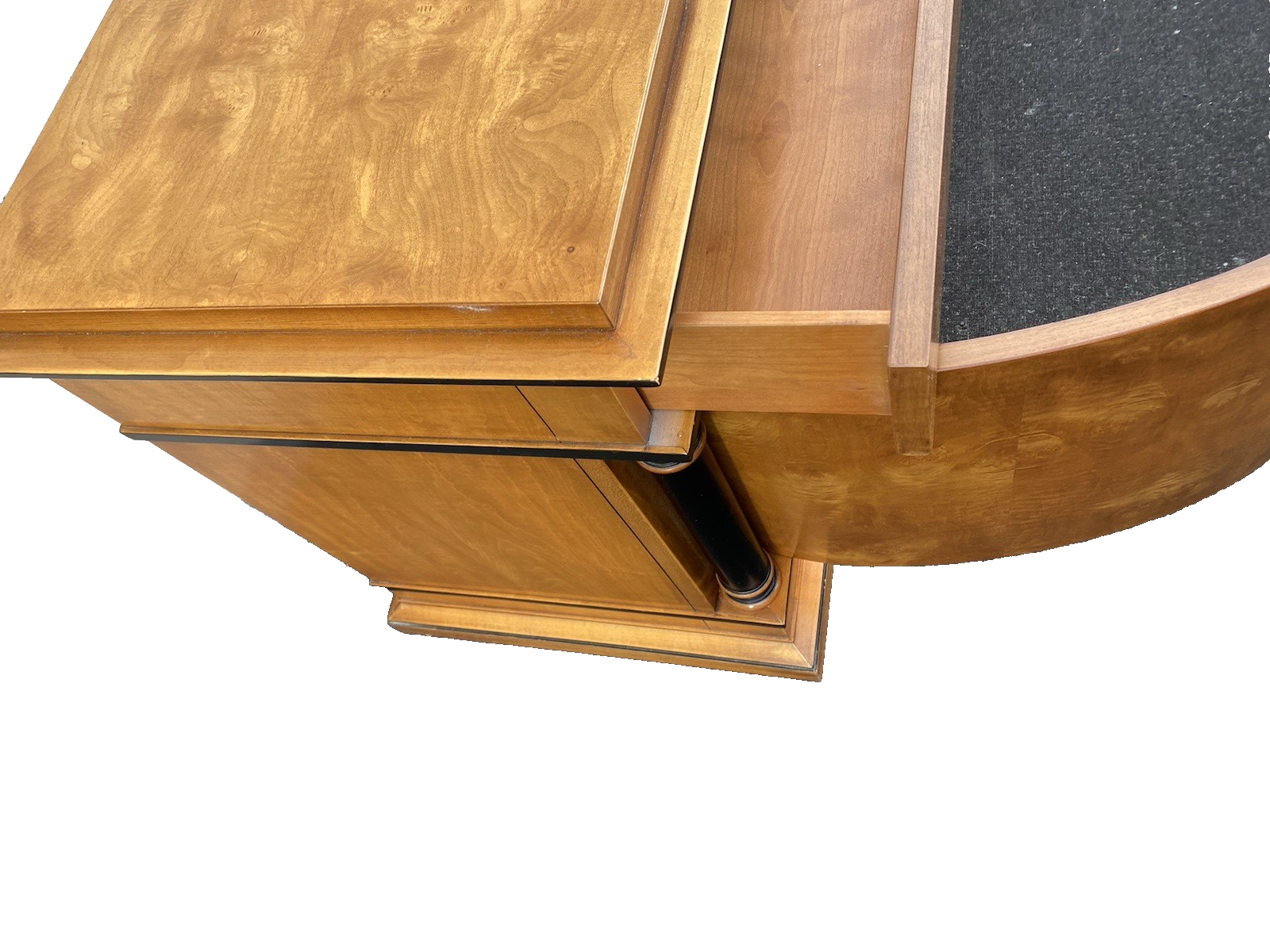 66292 E J VICTOR Classical Nightstand End Table